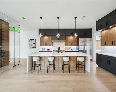 3815 Hawick Lane - Photo Thumbnail 6