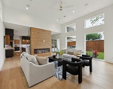 3815 Hawick Lane - Photo Thumbnail 14