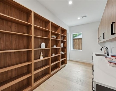 3815 Hawick Lane - Photo Thumbnail 9