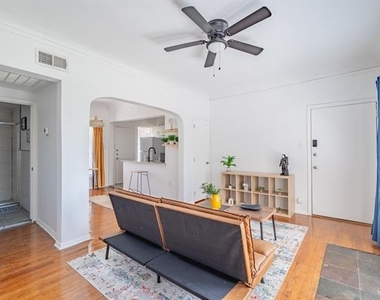 5305 Reiger Avenue - Photo Thumbnail 1
