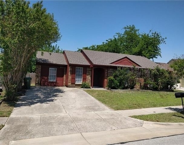 825 Annapolis Drive - Photo Thumbnail 1