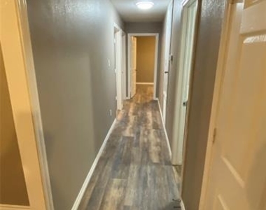 1502 Daffan Avenue - Photo Thumbnail 12
