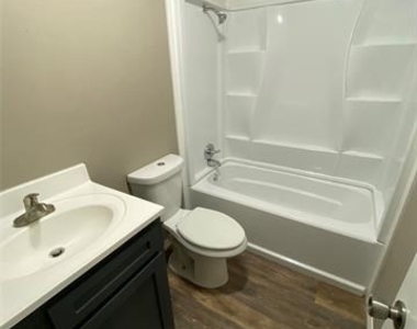 1502 Daffan Avenue - Photo Thumbnail 11