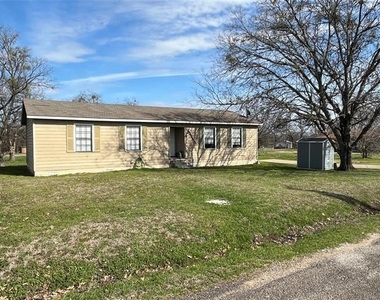 1502 Daffan Avenue - Photo Thumbnail 1