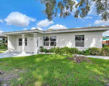 261 Ne 45th Street - Photo Thumbnail 51