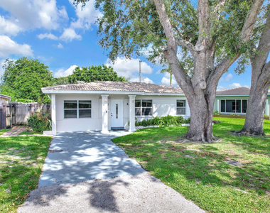 261 Ne 45th Street - Photo Thumbnail 52
