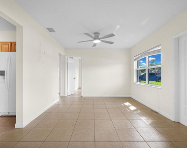 261 Ne 45th Street - Photo Thumbnail 7