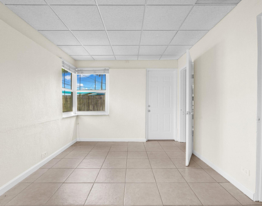 261 Ne 45th Street - Photo Thumbnail 26