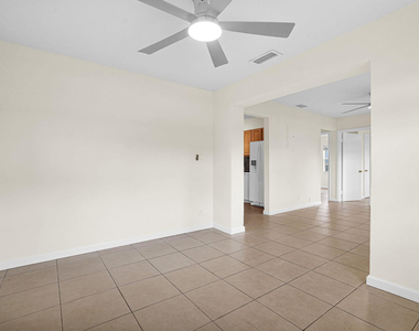 261 Ne 45th Street - Photo Thumbnail 41