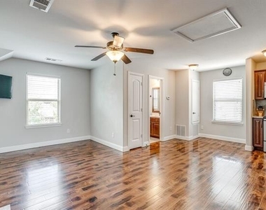 4203 Aspen Grove Court - Photo Thumbnail 6