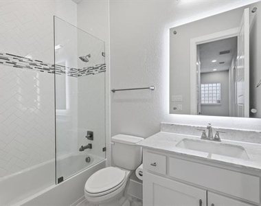 7812 Merit Lane - Photo Thumbnail 17