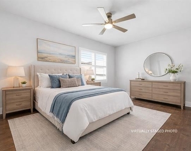 7812 Merit Lane - Photo Thumbnail 14