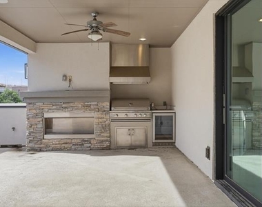 7812 Merit Lane - Photo Thumbnail 20