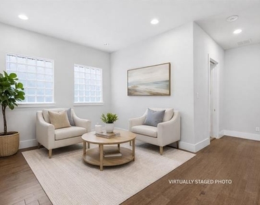 7812 Merit Lane - Photo Thumbnail 8