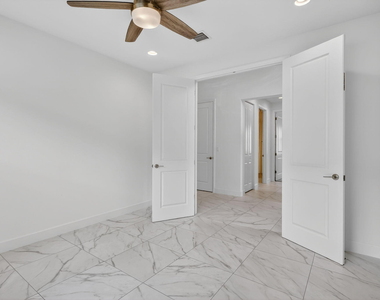 11765 Sw Poseidon Way - Photo Thumbnail 21