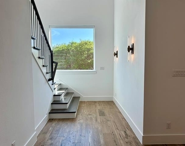 6108 Preserve Drive - Photo Thumbnail 10