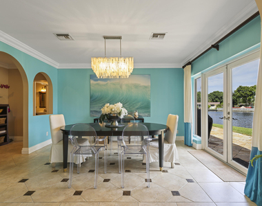 1925 Coral Gardens Drive - Photo Thumbnail 12