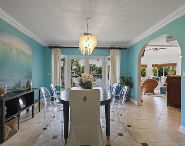 1925 Coral Gardens Drive - Photo Thumbnail 11