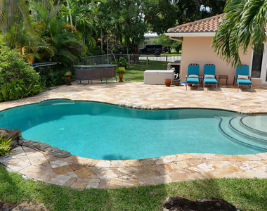 1925 Coral Gardens Drive - Photo Thumbnail 21