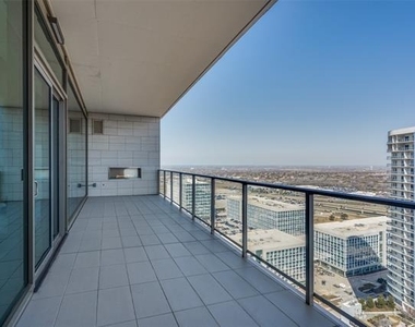 7901 Windrose Avenue - Photo Thumbnail 28