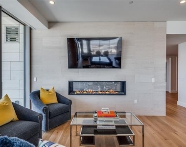 7901 Windrose Avenue - Photo Thumbnail 13