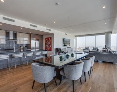 7901 Windrose Avenue - Photo Thumbnail 6