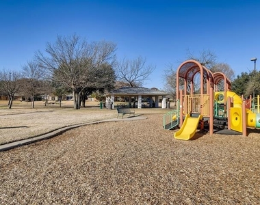 1724 Westridge - Photo Thumbnail 34