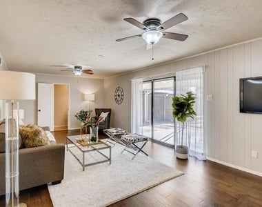 1724 Westridge - Photo Thumbnail 2
