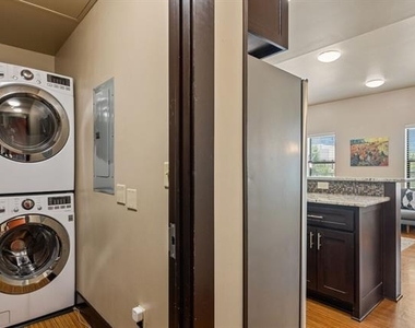 1125 S Jennings Avenue - Photo Thumbnail 5