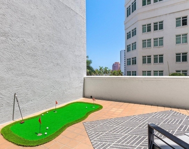 255 Evernia Street - Photo Thumbnail 21