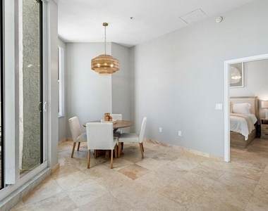 255 Evernia Street - Photo Thumbnail 16