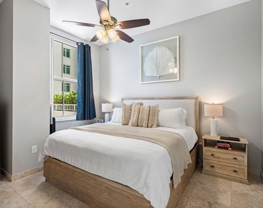 255 Evernia Street - Photo Thumbnail 18