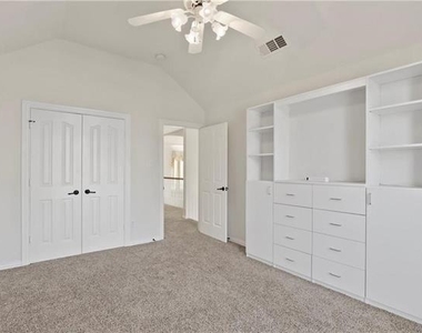 1313 Bradbury Drive - Photo Thumbnail 23