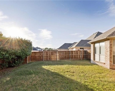 1313 Bradbury Drive - Photo Thumbnail 31