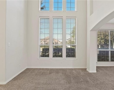 1313 Bradbury Drive - Photo Thumbnail 3