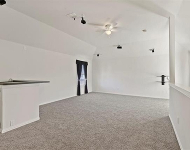 1313 Bradbury Drive - Photo Thumbnail 27