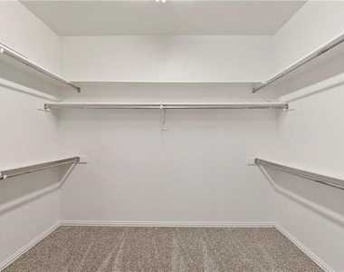 1313 Bradbury Drive - Photo Thumbnail 18