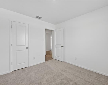 2021 Derby Lane - Photo Thumbnail 7