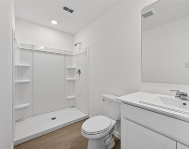 2021 Derby Lane - Photo Thumbnail 8