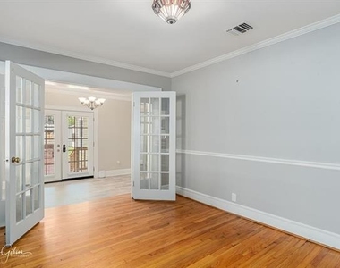 204 Leo Avenue - Photo Thumbnail 8