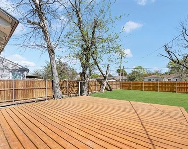 10922 Castolon Drive - Photo Thumbnail 25