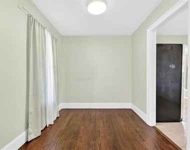 10922 Castolon Drive - Photo Thumbnail 8