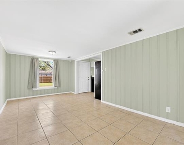 10922 Castolon Drive - Photo Thumbnail 19