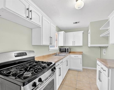10922 Castolon Drive - Photo Thumbnail 20