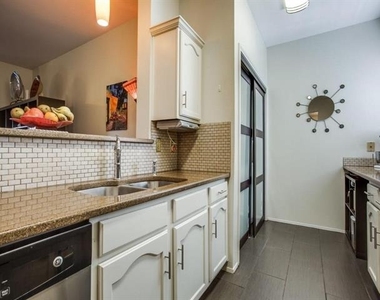 2524 Preston Road - Photo Thumbnail 3