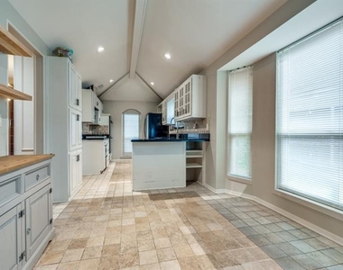 1728 Tawakoni Lane - Photo Thumbnail 6