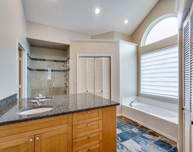 1728 Tawakoni Lane - Photo Thumbnail 8