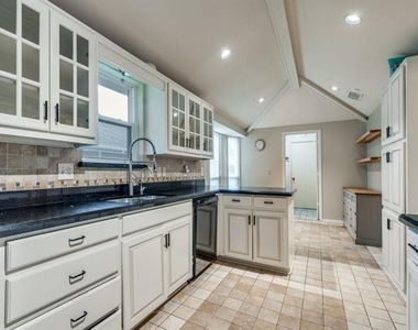 1728 Tawakoni Lane - Photo Thumbnail 5