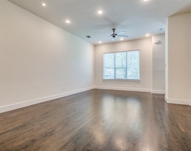 3023 Clamath Drive - Photo Thumbnail 3