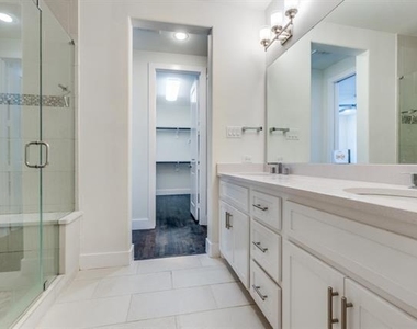 3023 Clamath Drive - Photo Thumbnail 7